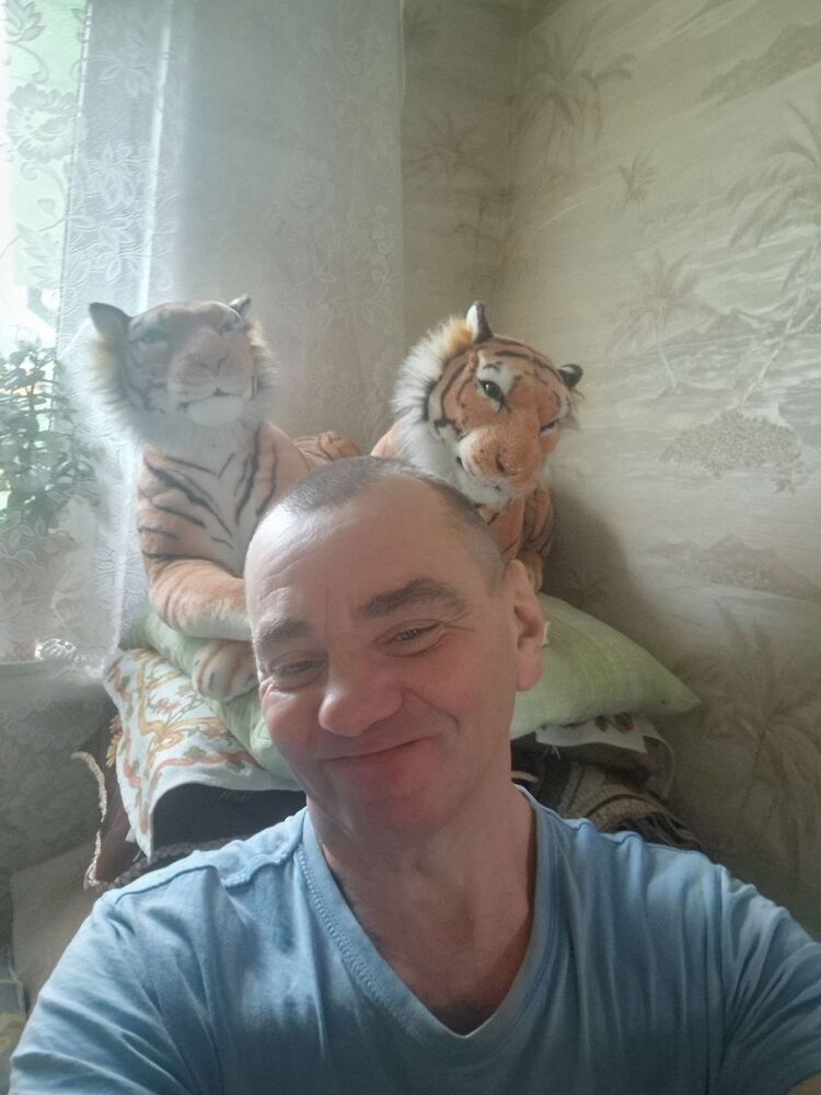  ,   Andrejs, 56 ,   ,   