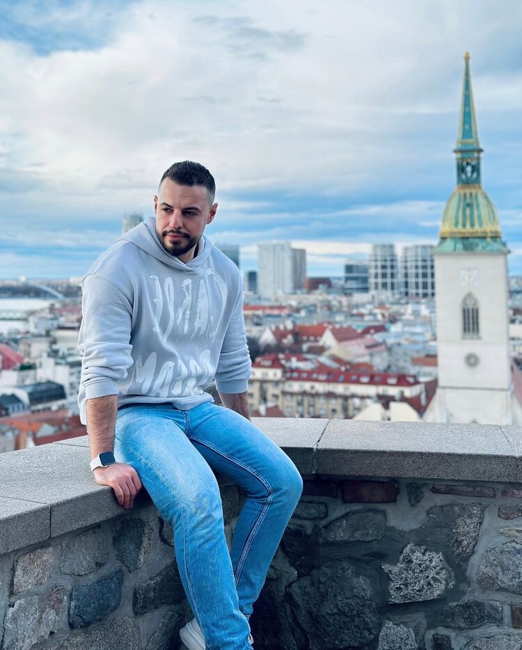 ���� 52705881 ������� ����, 36 ���, ���� ���������� � �����������