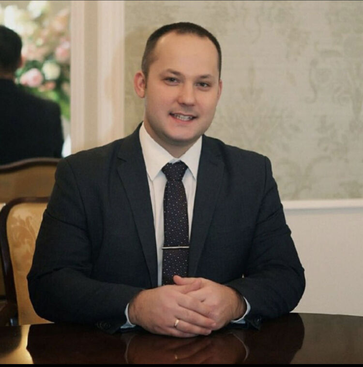  54152831  , 40 ,    --