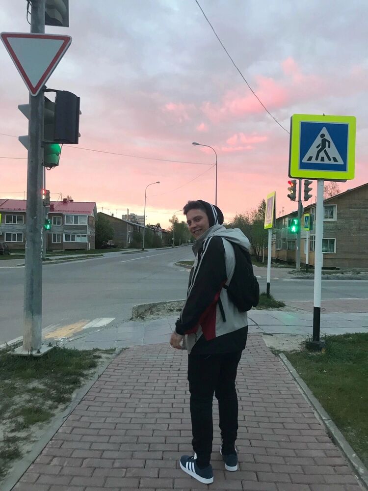  39705411  , 25 ,    