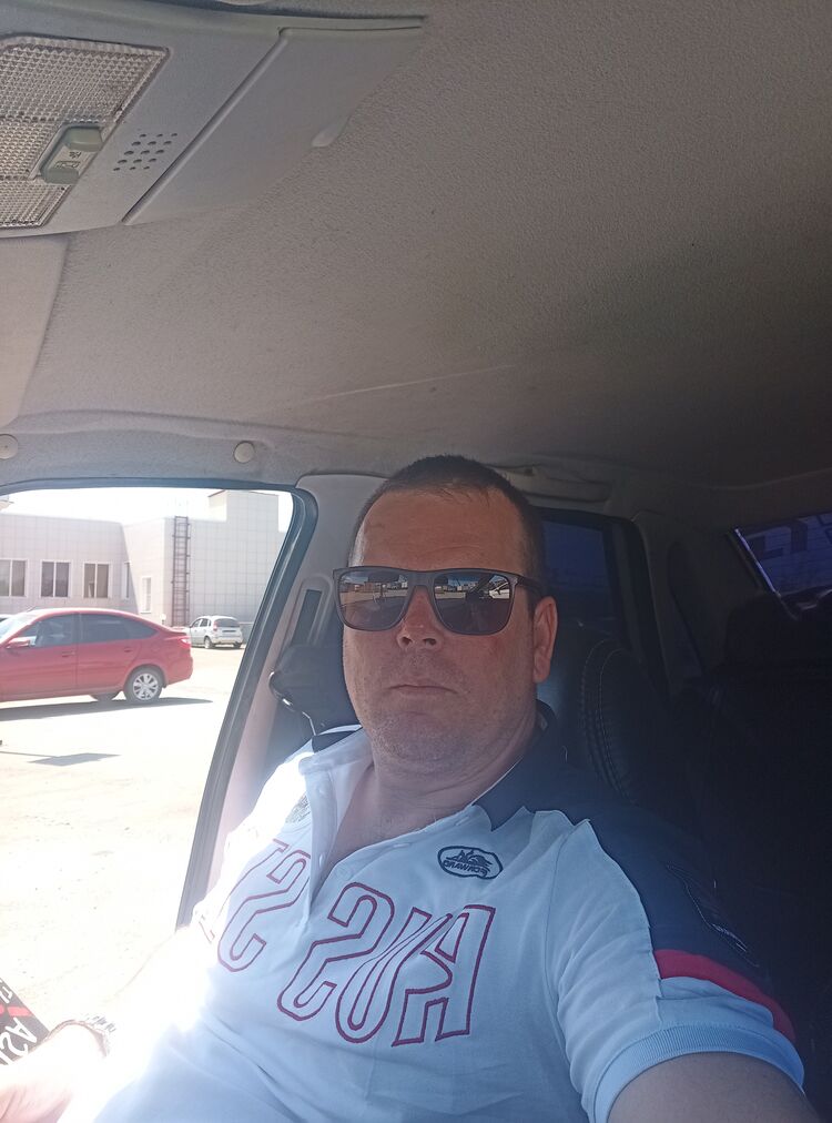  27933791  , 37 ,    