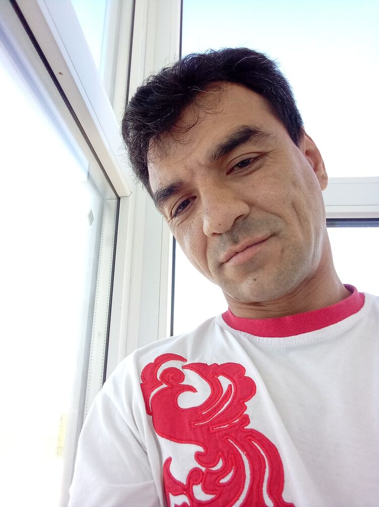  35740371  Ruslan, 42 ,    