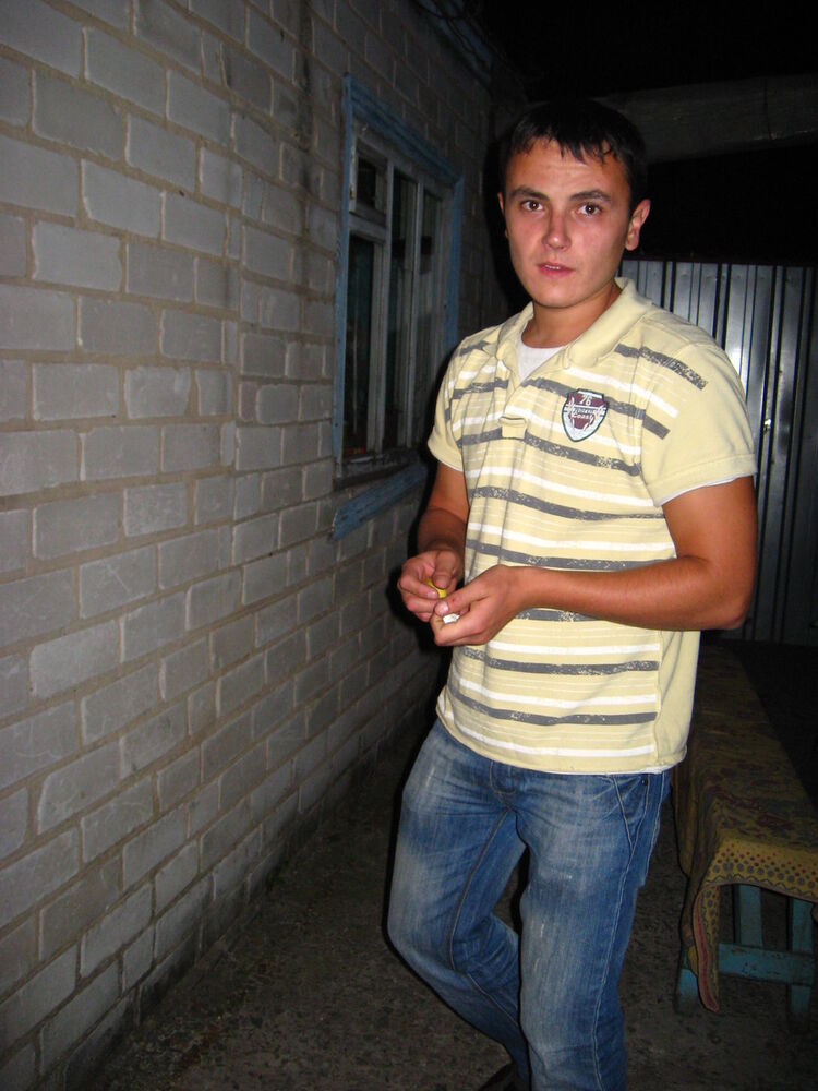  4397221  Noname, 33 ,    