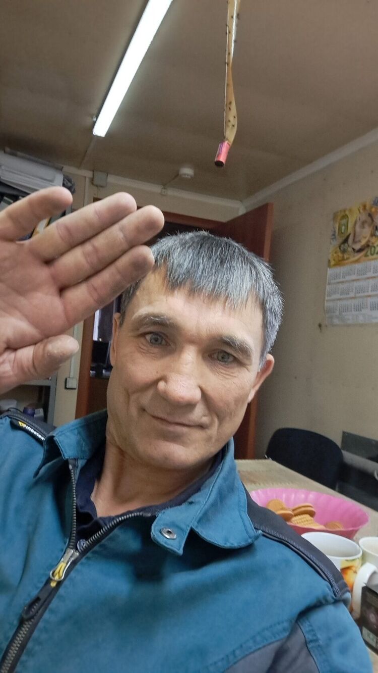  40754901  , 48 ,    
