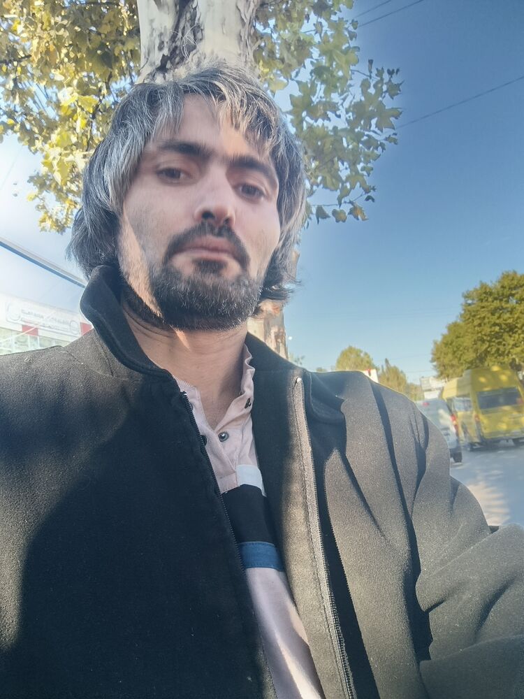  53804211  Tutului, 40 ,    