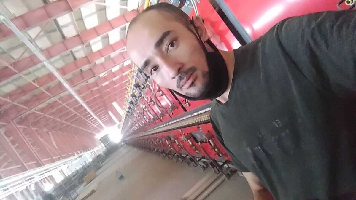 21489481  , 37 ,    