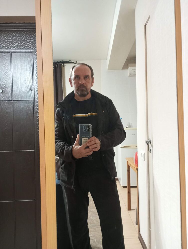  41145931  , 45 ,    