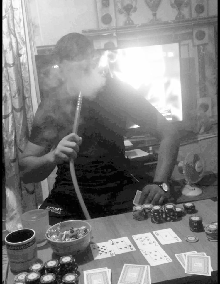  43258731  Ismat, 32 ,    