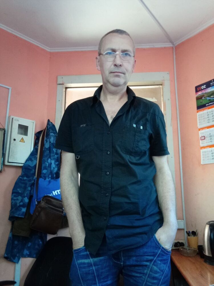 27403071   , 57 ,    