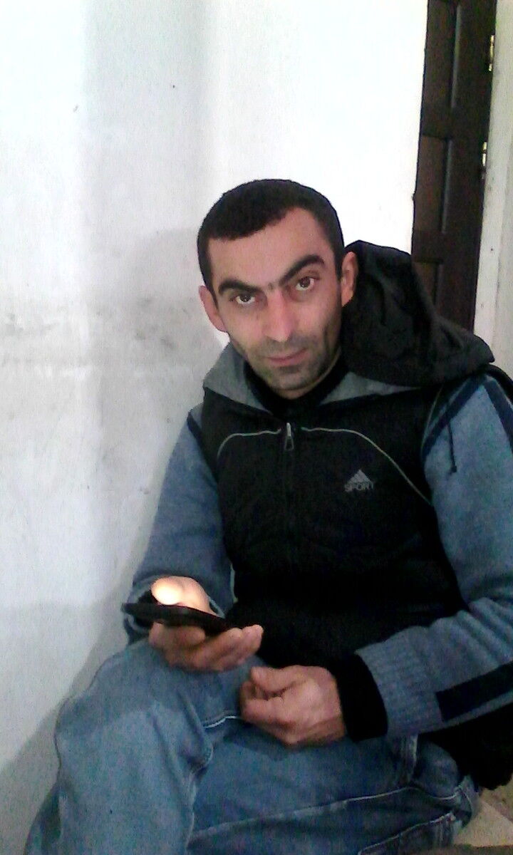  7005461  GAGO, 43 ,    