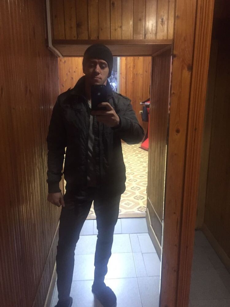  --,   , 35 ,  
