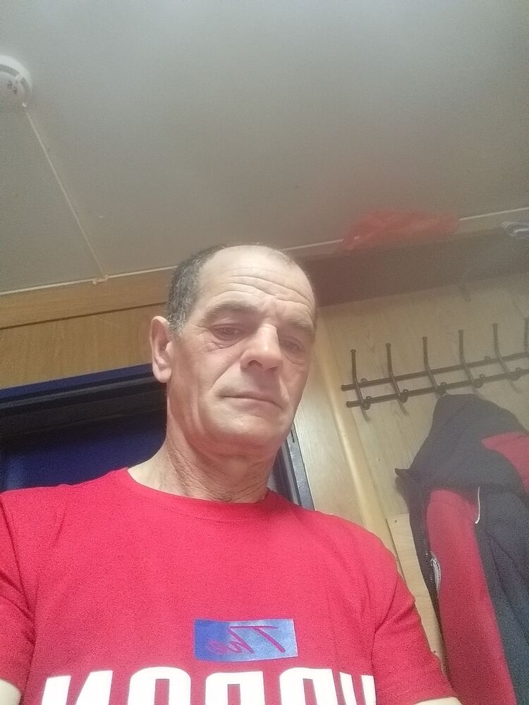  26339651  Dragan, 54 ,    