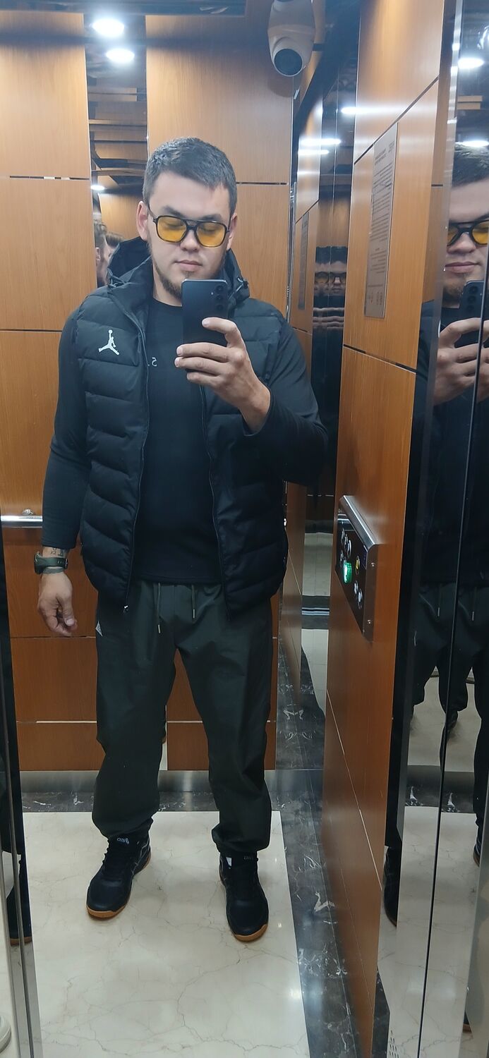  53309321  Vlad, 30 ,    