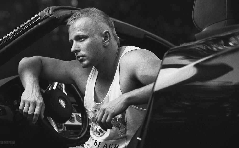  54643841  Sega, 24 ,    