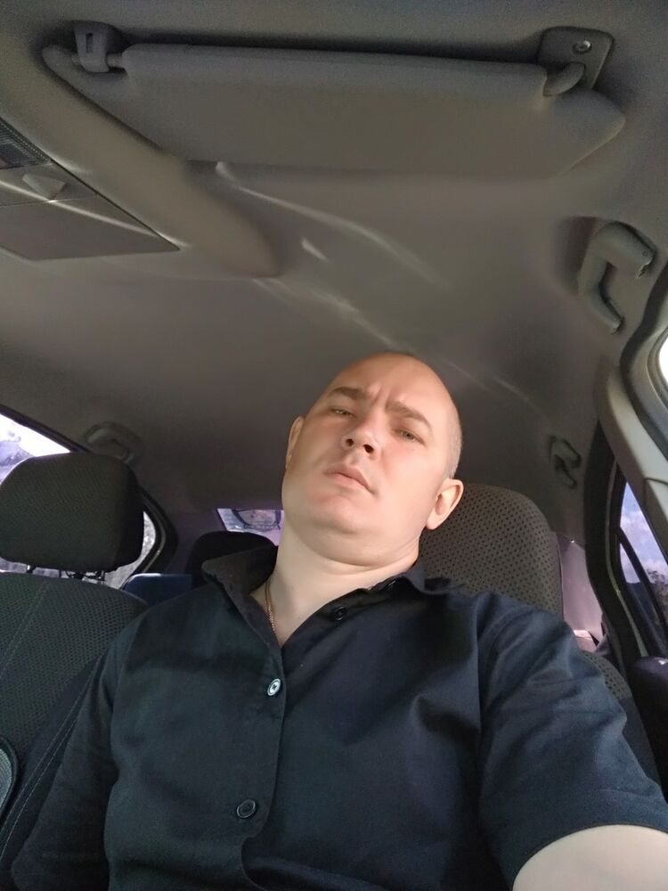  ,   Alex, 44 ,   ,   , c 