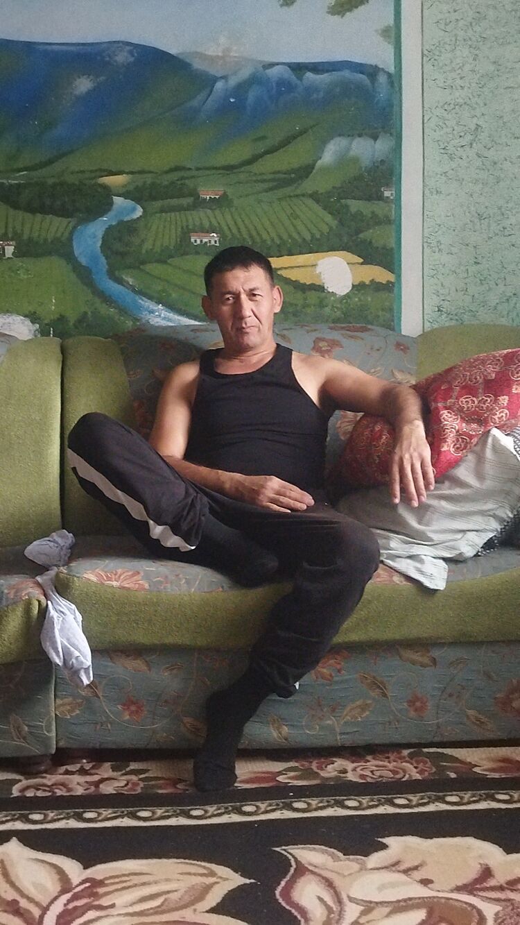  40545501  Iskander, 54 ,    