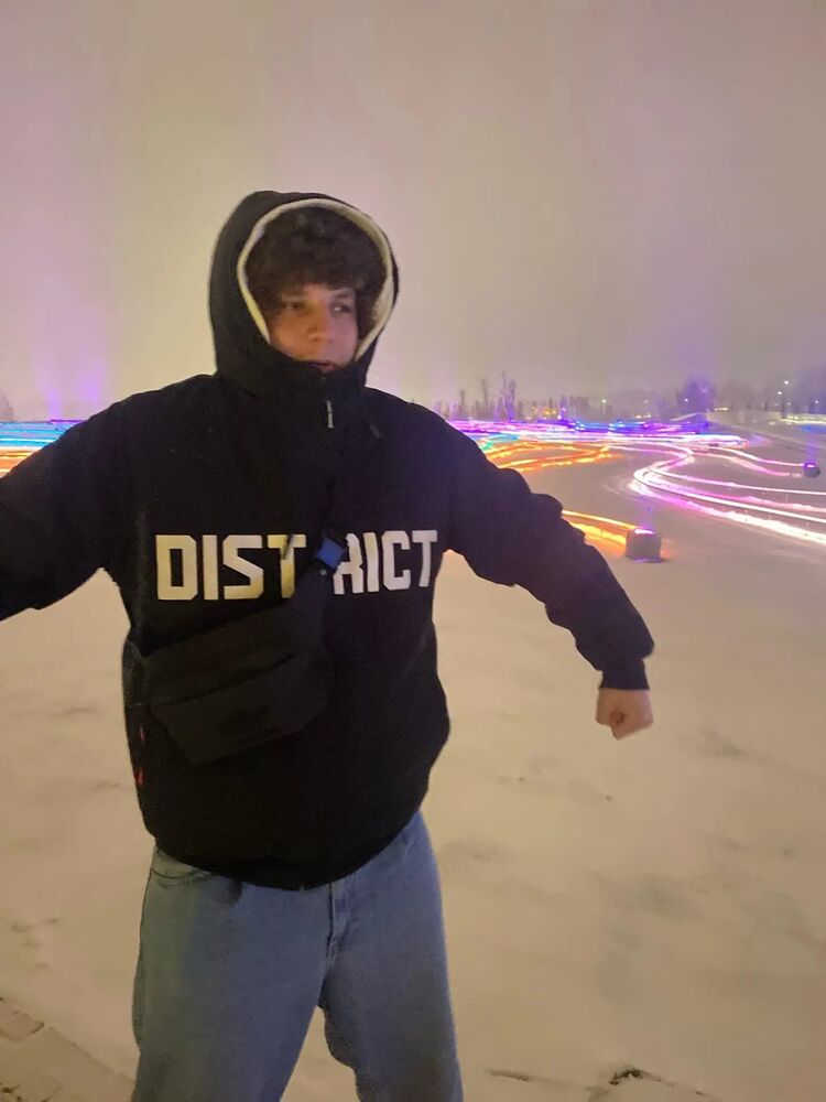  46870581  , 22 ,    Deleted