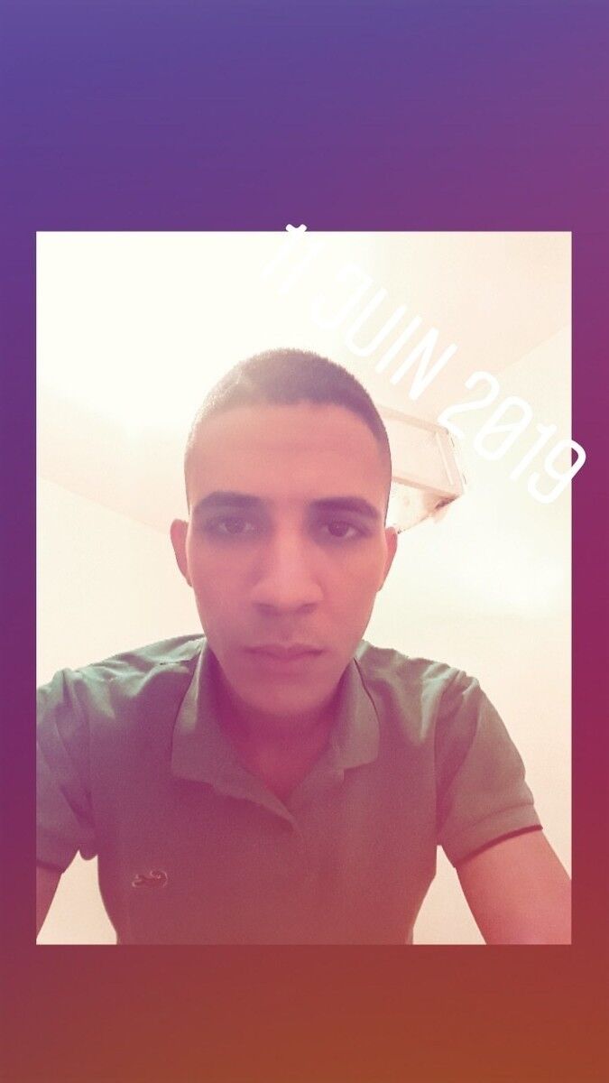  18711761  Hakim, 30 ,    