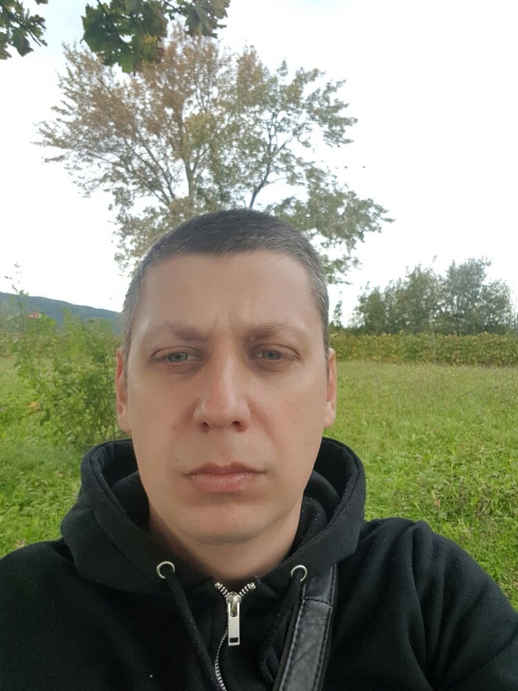  51521881  , 32 ,    