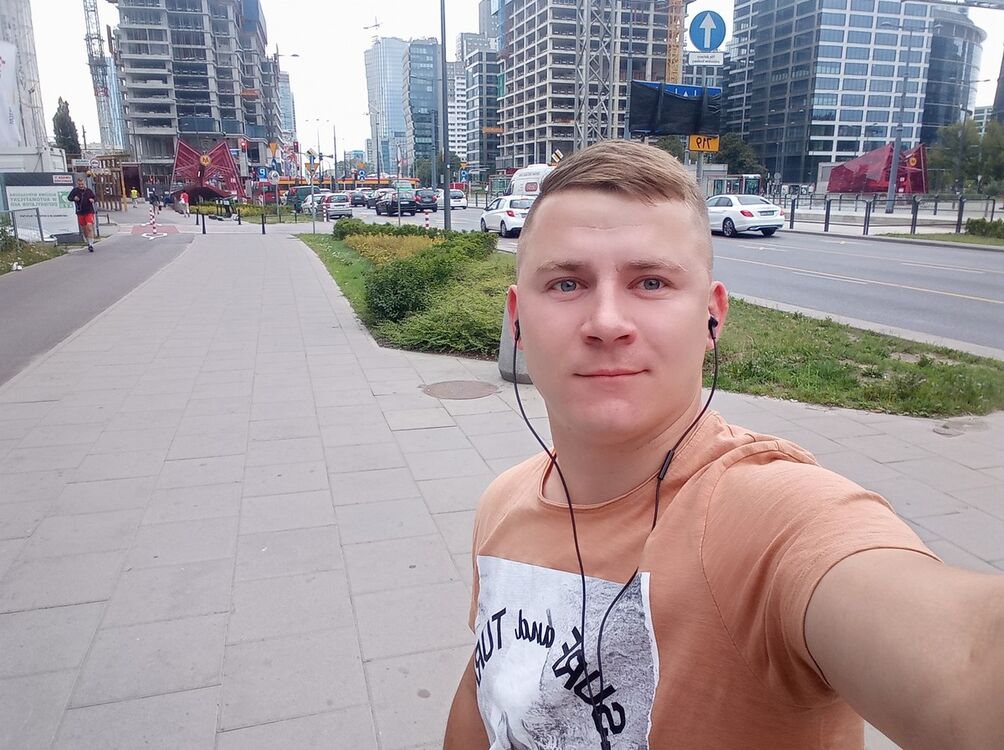  Warszawa,   Aleaksei, 32 ,   ,   , c 