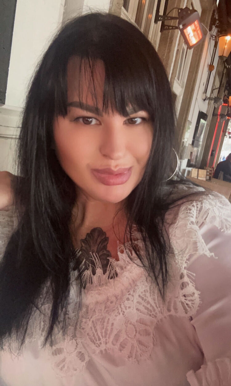  51322431  Allana, 41 ,    Koeln