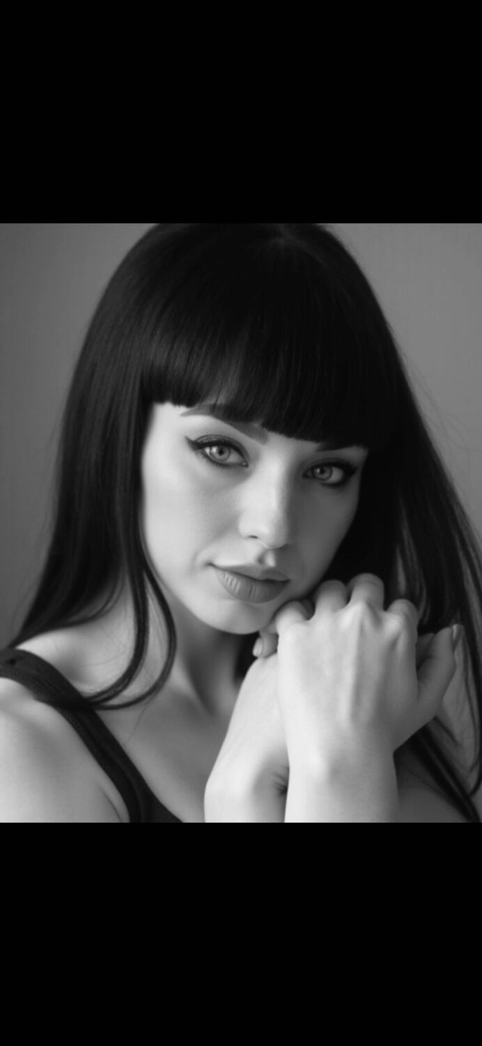  53725461  Julija, 31 ,    Aigen