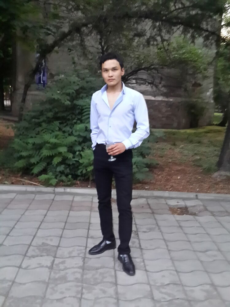  ,   Azamat, 32 ,     , c 