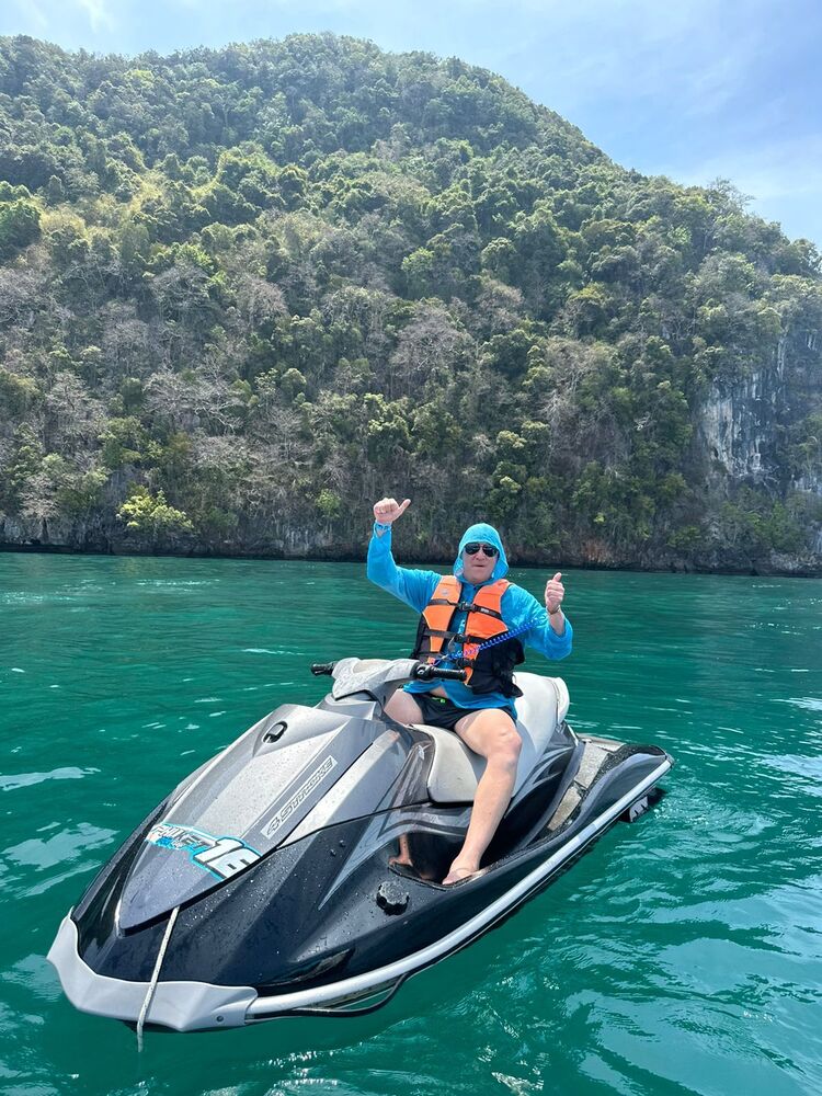  42194941  , 51 ,    Phuket