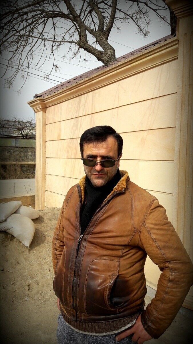  9184921  Roma, 42 ,    