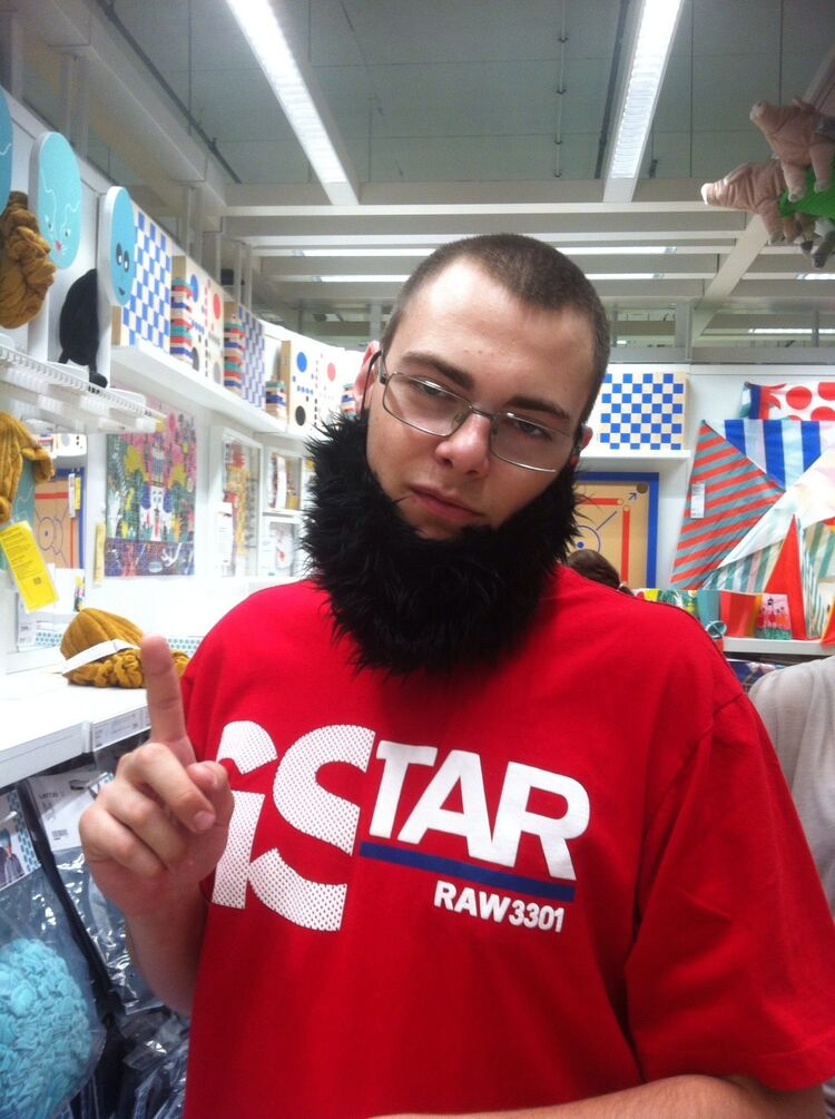  54762381  Dmitrii, 30 ,    