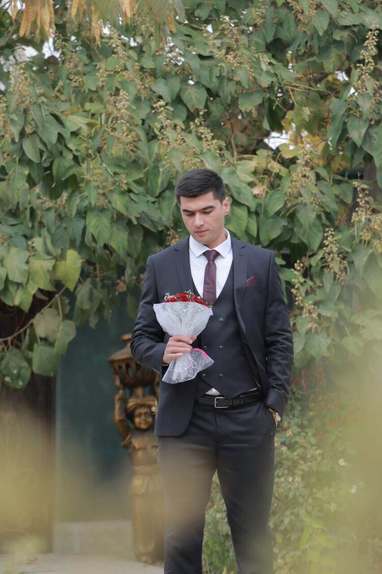  48238231  Malik, 30 ,    
