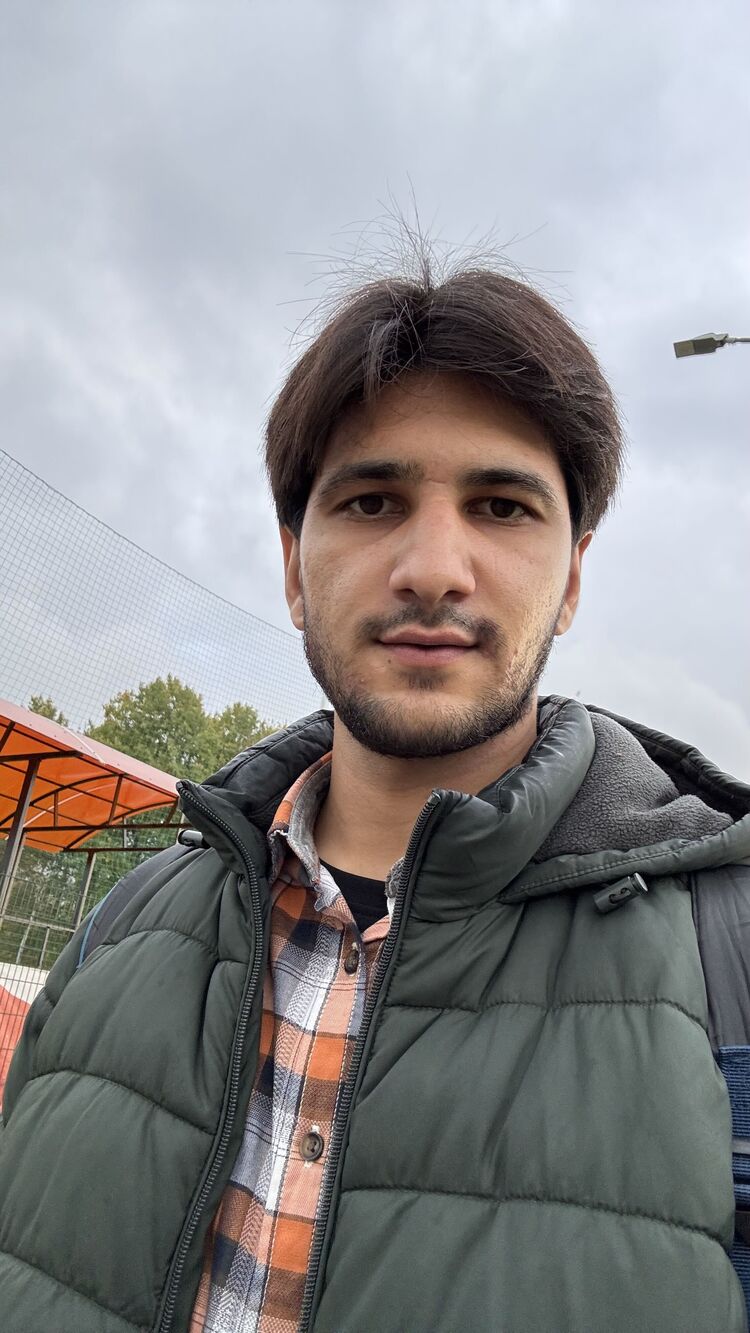  -,   Farid, 24 ,   ,   