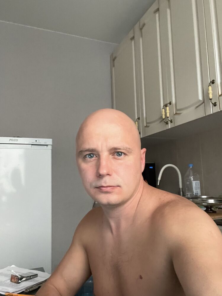  41330061  , 37 ,    