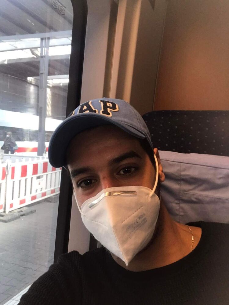  ,   Hicham, 33 ,   ,   
