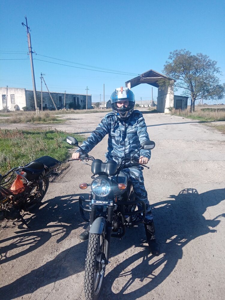  48184171  , 40 ,    