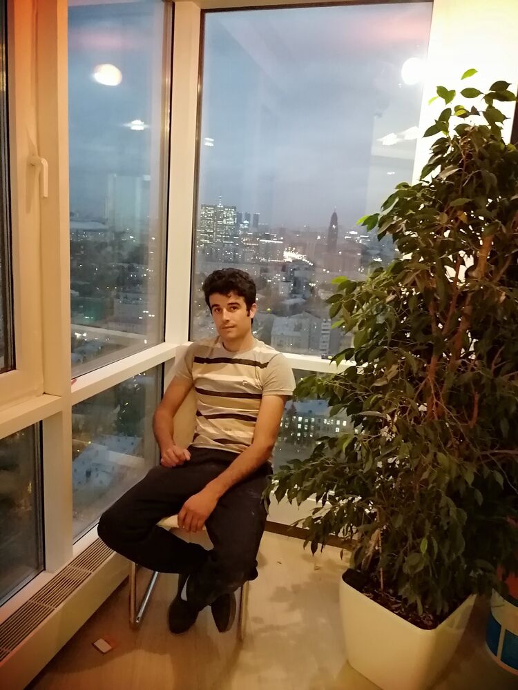  30545991  Mukhammad, 32 ,    