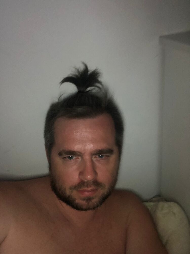  32716531  Ruslan, 41 ,    