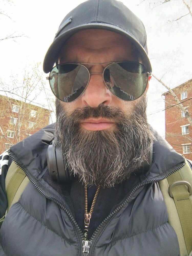  44017671  Vova, 41 ,    