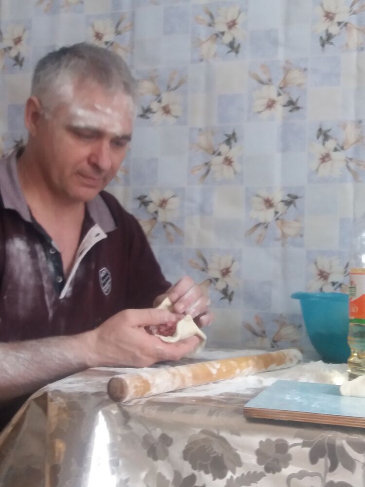  22648591  , 52 ,    