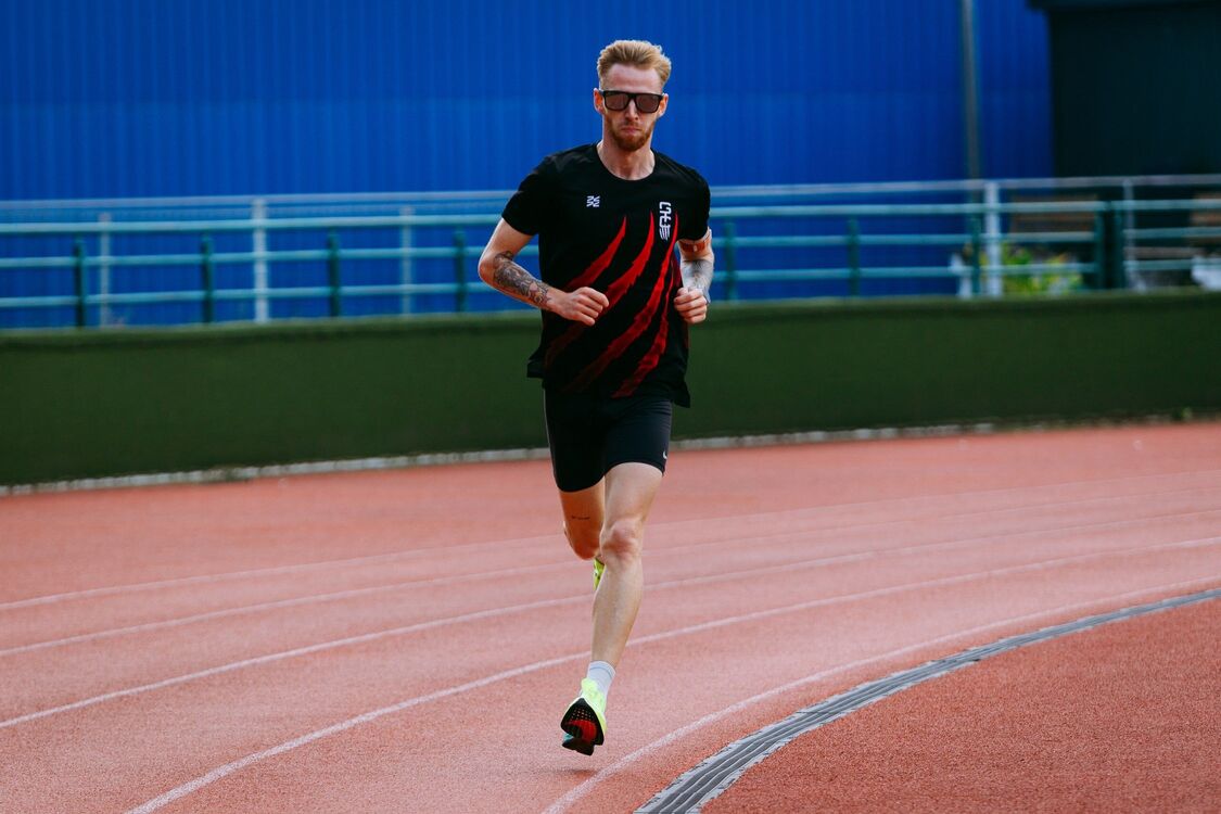  53858261  , 27 ,    -