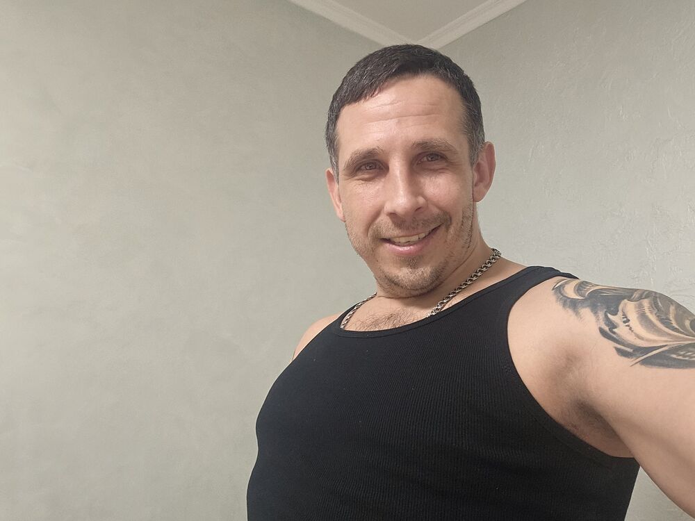  ,   Jurijs, 40 ,   ,   , c 