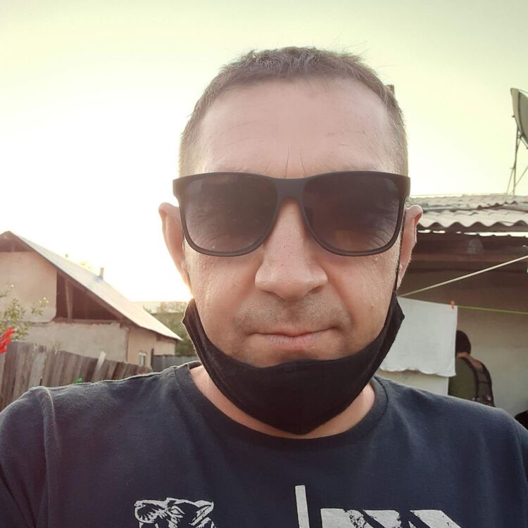  24607531  , 44 ,    