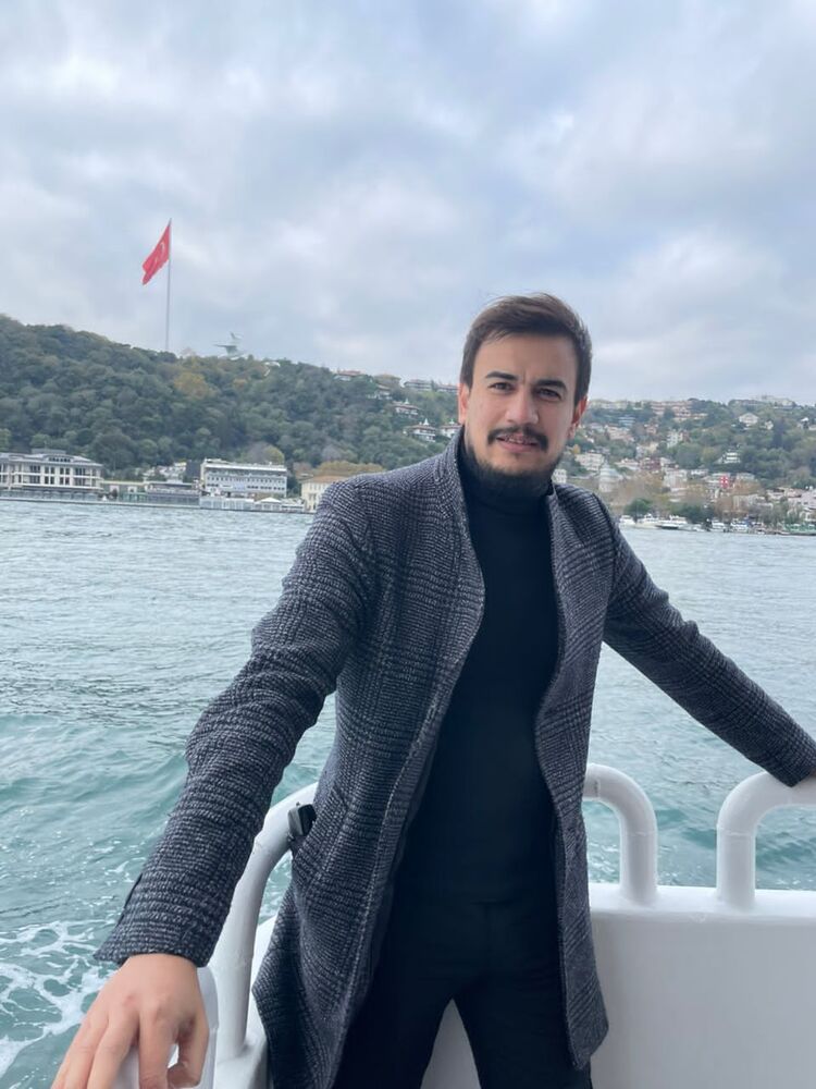  41034401  Oussama, 33 ,    Algiers