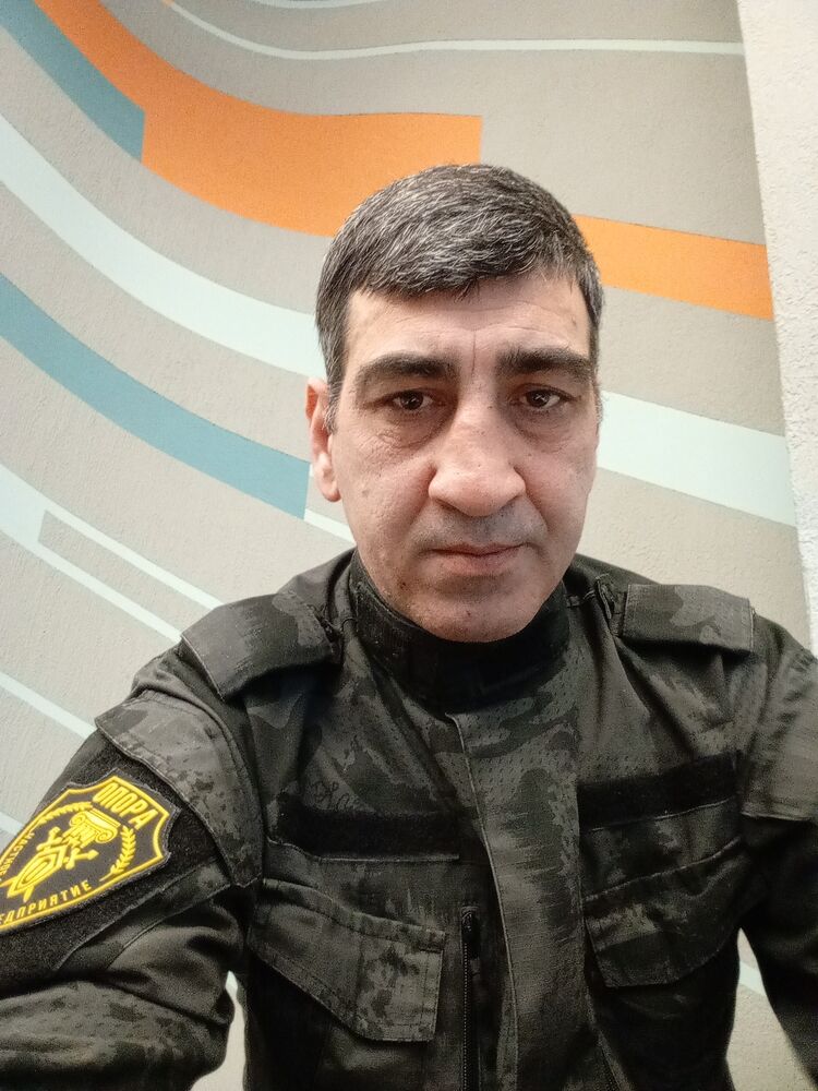  43263861  , 42 ,    