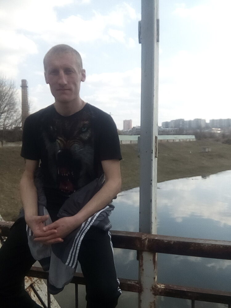  12378011  Alex, 37 ,    