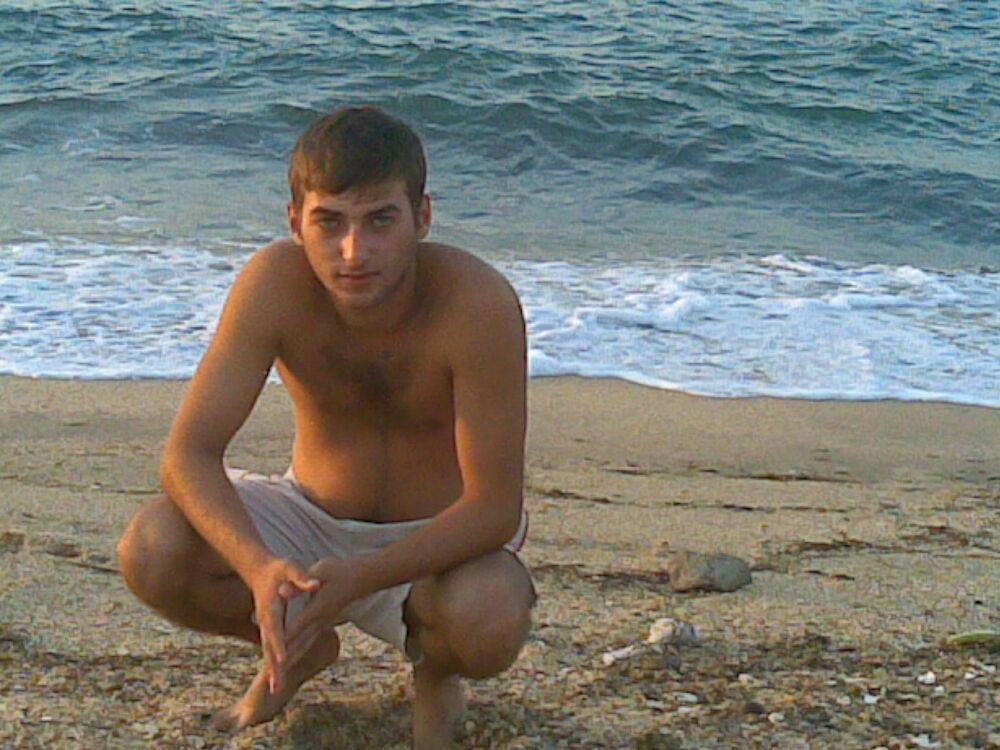  4796731  Farid, 41 ,    