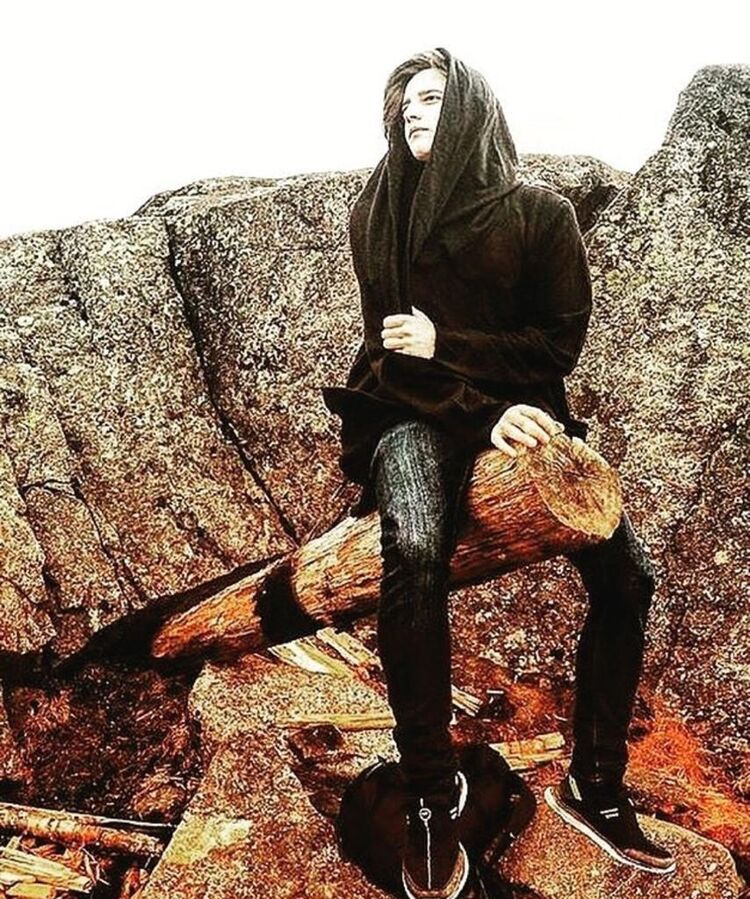 ���� 33166981 ������� ����, 28 ���, ���� ���������� � �����-����������