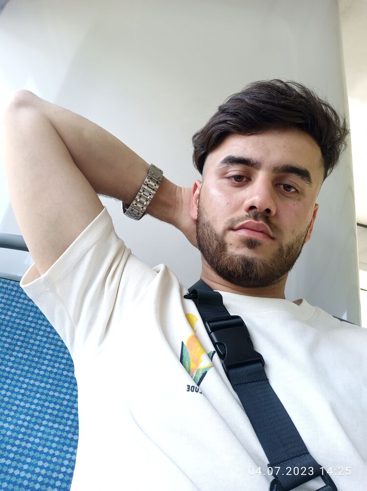  36948921  , 24 ,    
