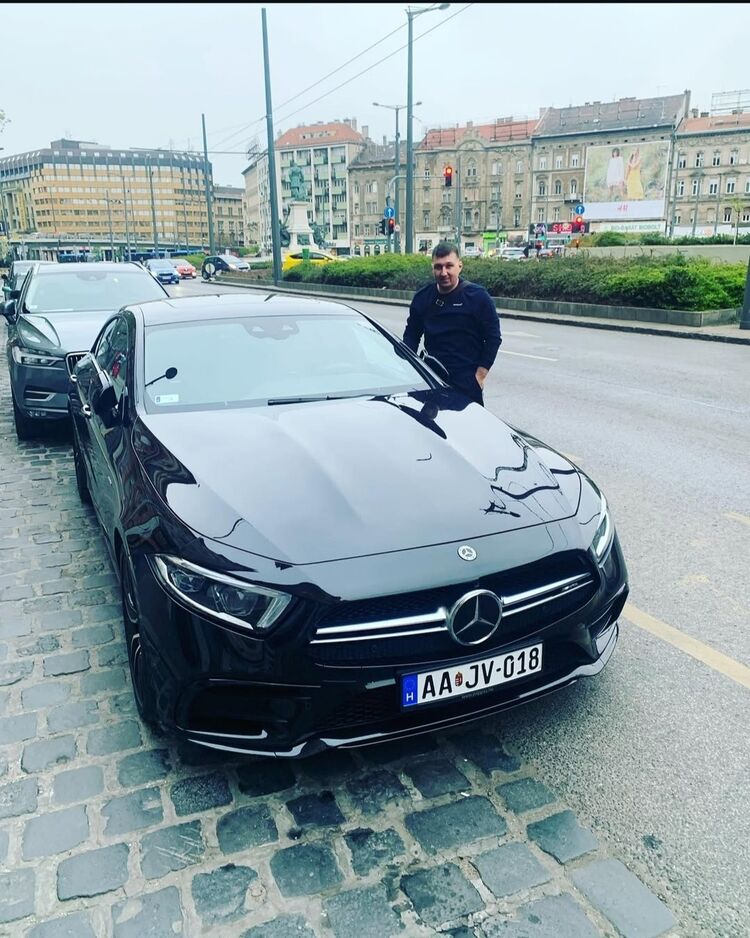  54560471  Victor, 35 ,    