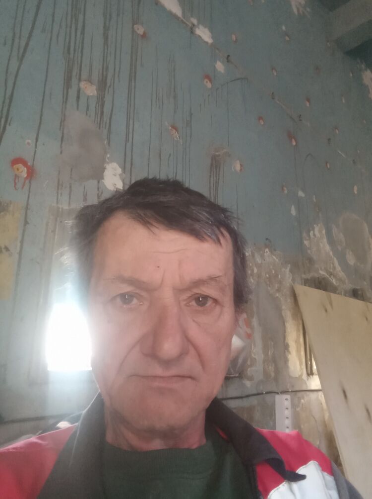  49338381  , 61 ,    